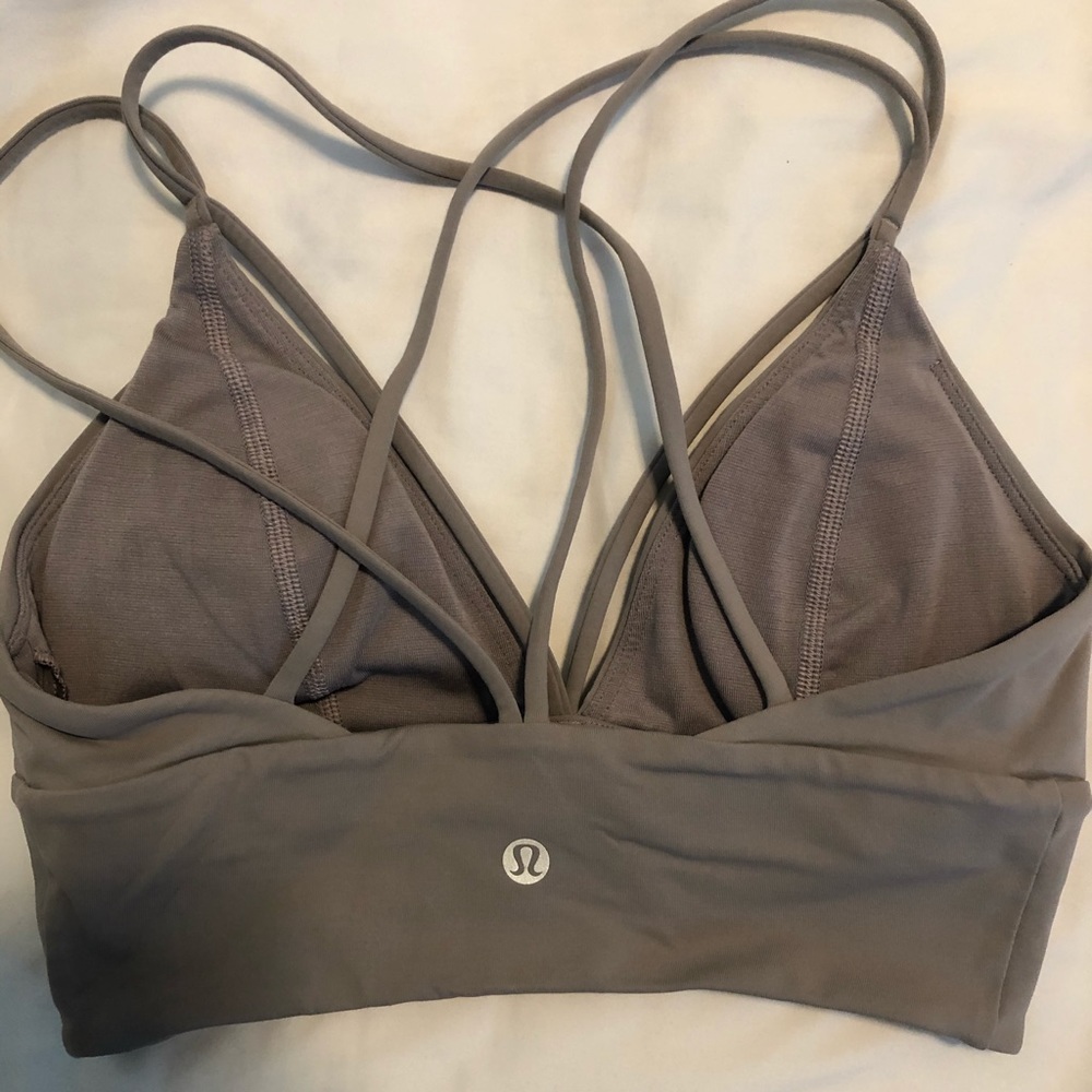 Lululemon strappy Sports Bra Size: 4